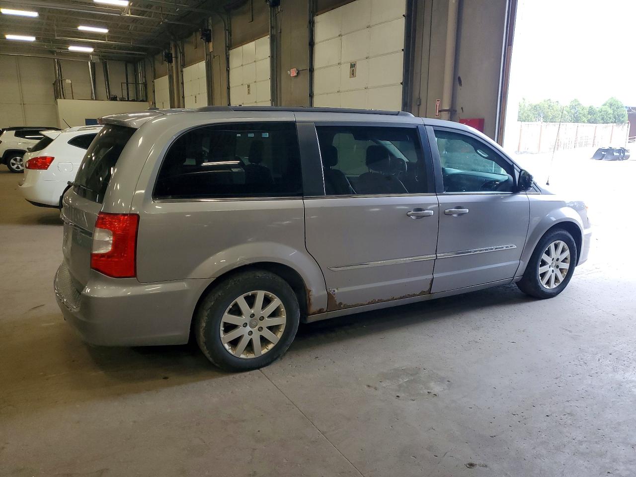 2015 CHRYSLER TOWN & COUNTRY TOURING — снимка 3