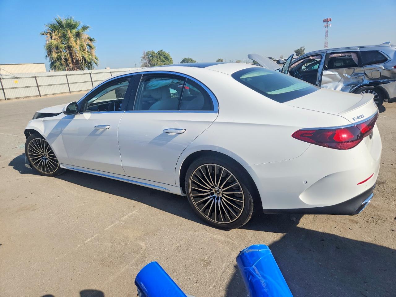 2025 MERCEDES-BENZ E 450 4MATIC — снимка 2