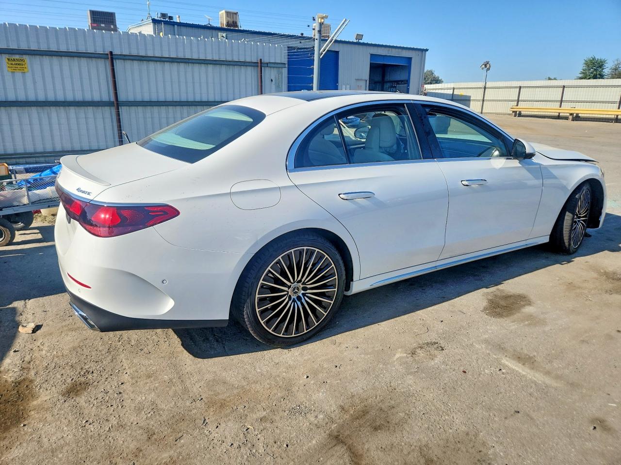 2025 MERCEDES-BENZ E 450 4MATIC — снимка 3