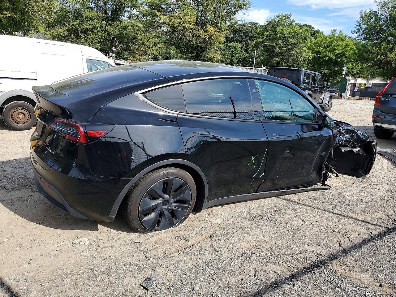 2024 TESLA MODEL Y — снимка 3