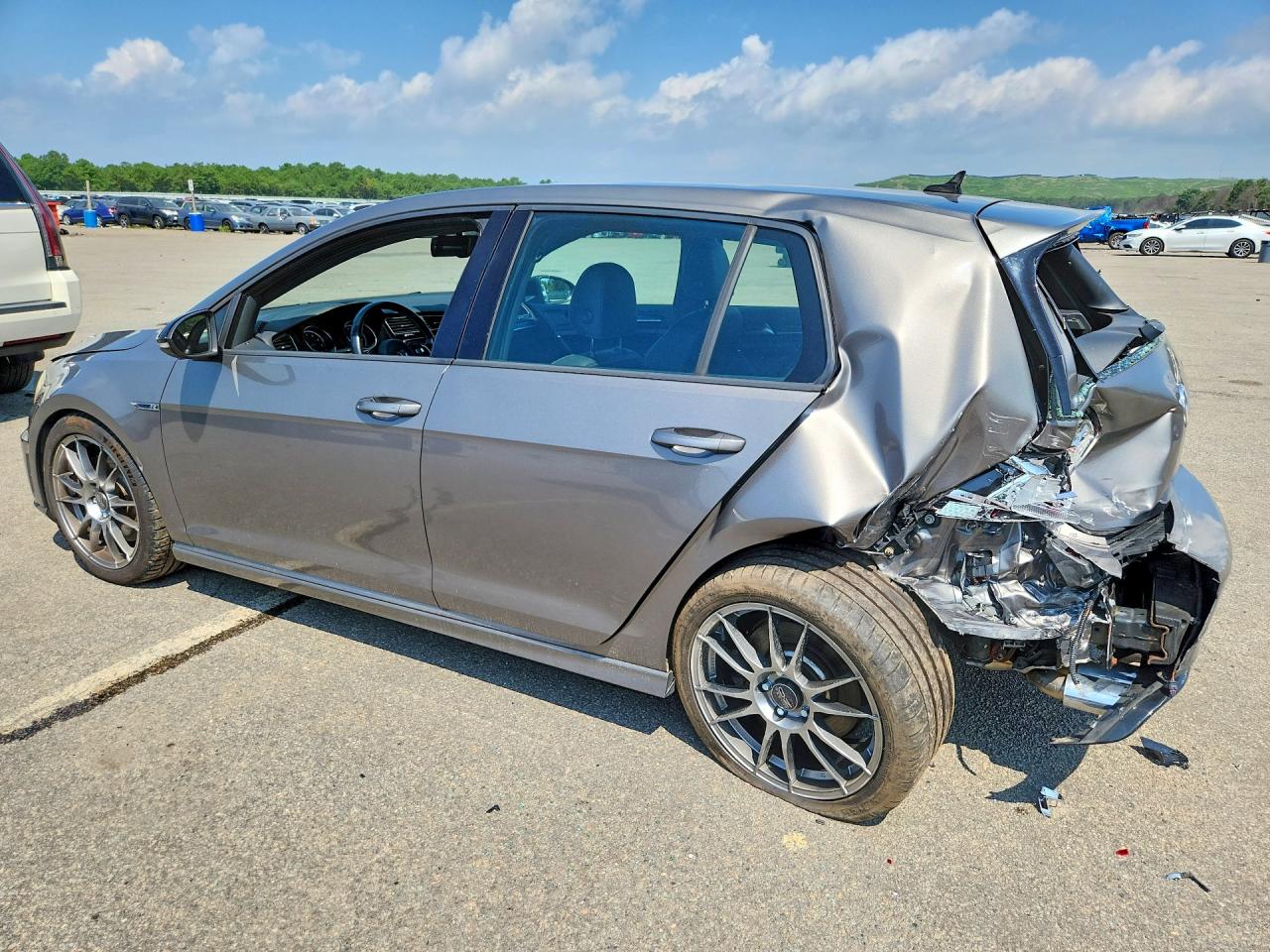 2016 VOLKSWAGEN GOLF R — снимка 2