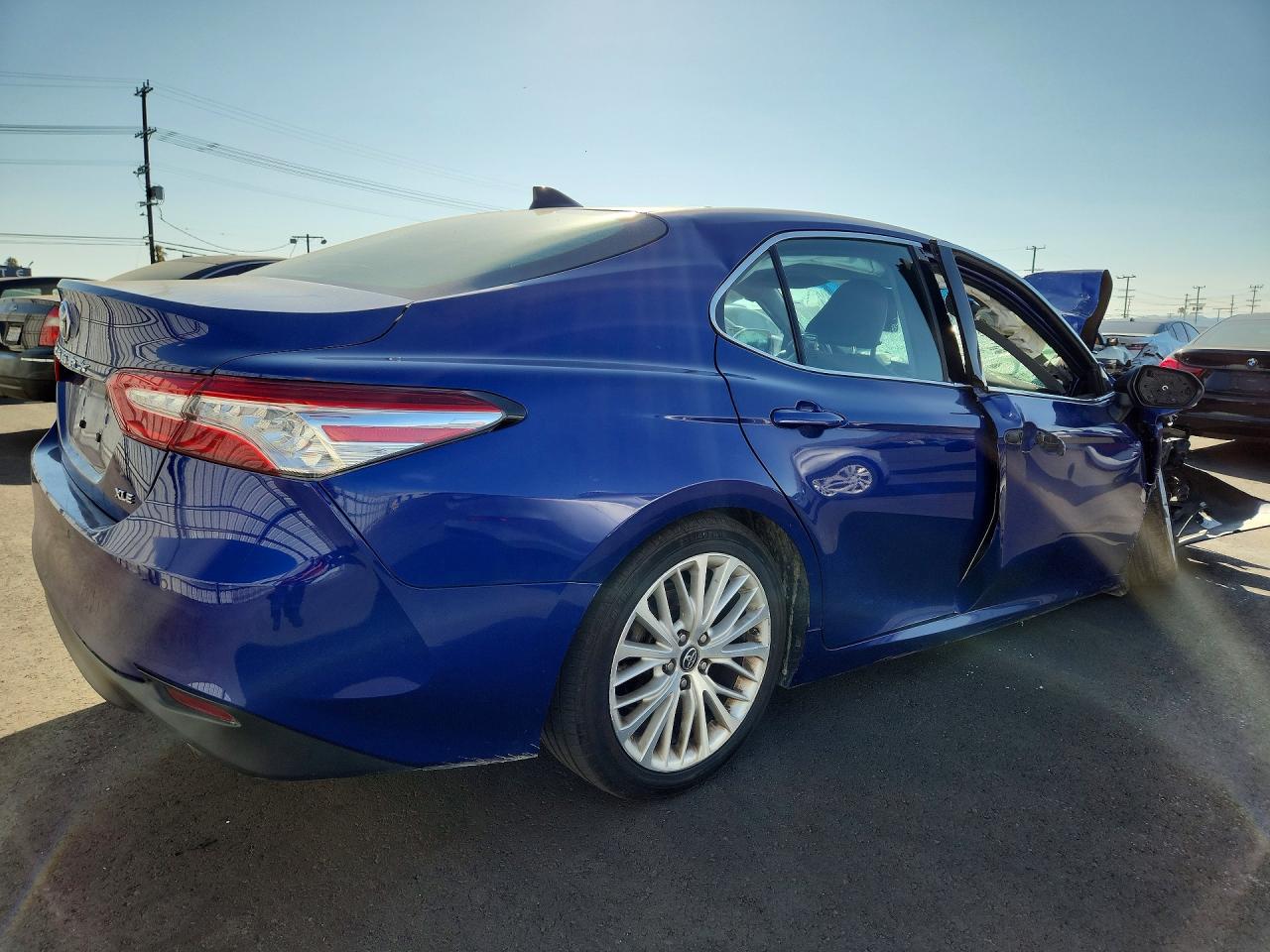 2018 TOYOTA CAMRY XLE V6 — снимка 3
