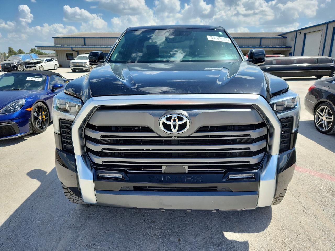 2025 TOYOTA TUNDRA CREWMAX LIMITED — снимка 5