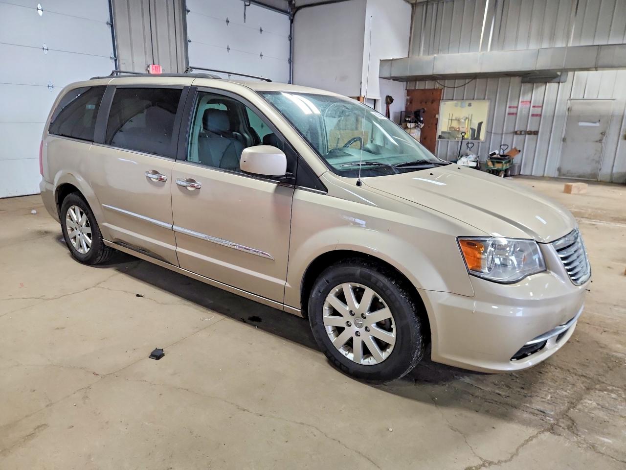 2015 CHRYSLER TOWN & COUNTRY TOURING — снимка 4