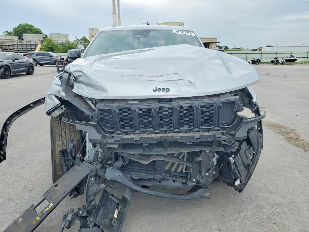 2025 JEEP GRAND CHEROKEE LAREDO — снимка 5