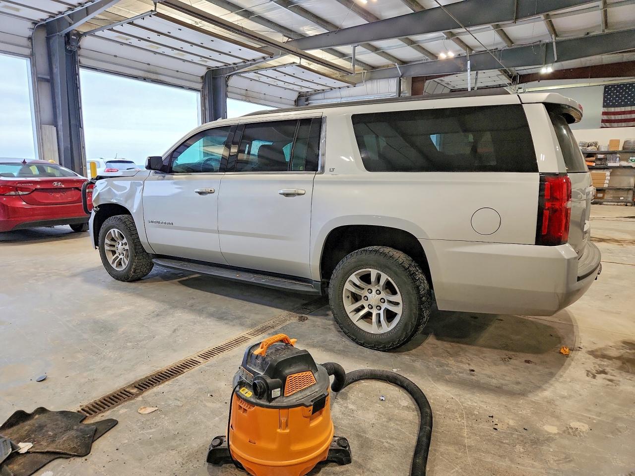 2018 CHEVROLET SUBURBAN K1500 LT — снимка 2