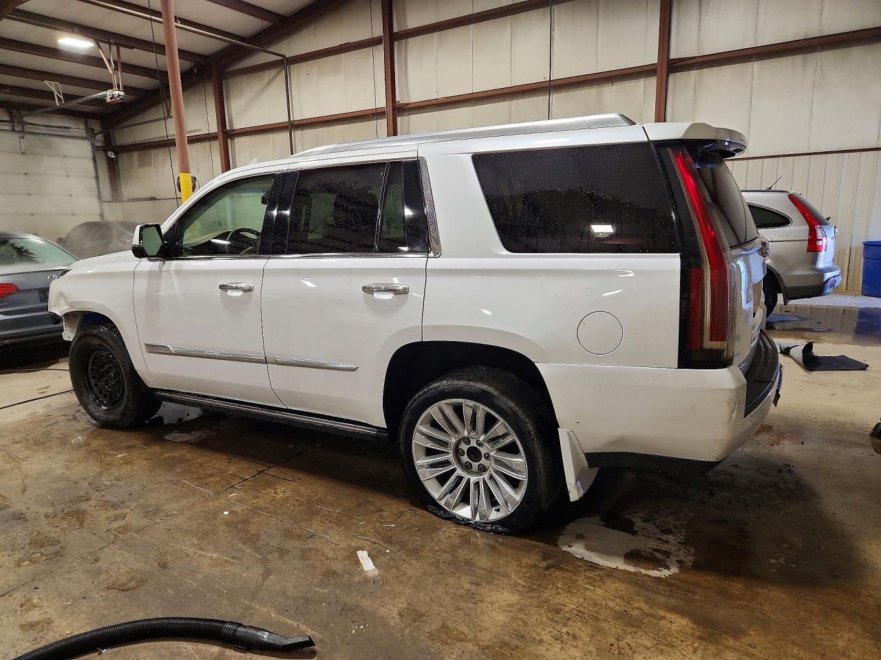 2016 CADILLAC ESCALADE PLATINUM — снимка 2