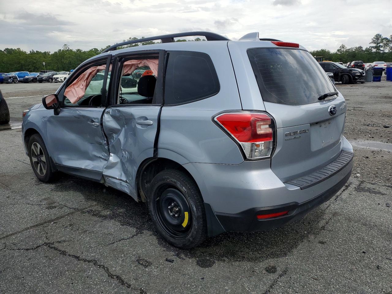 2017 SUBARU FORESTER 2.5I — снимка 2