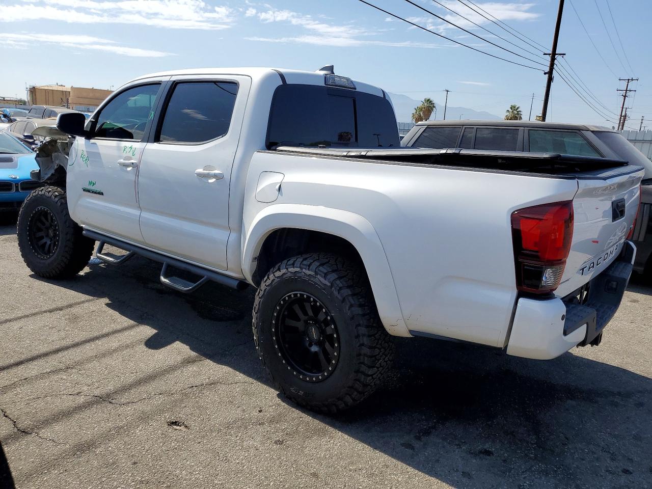 2018 TOYOTA TACOMA — снимка 2