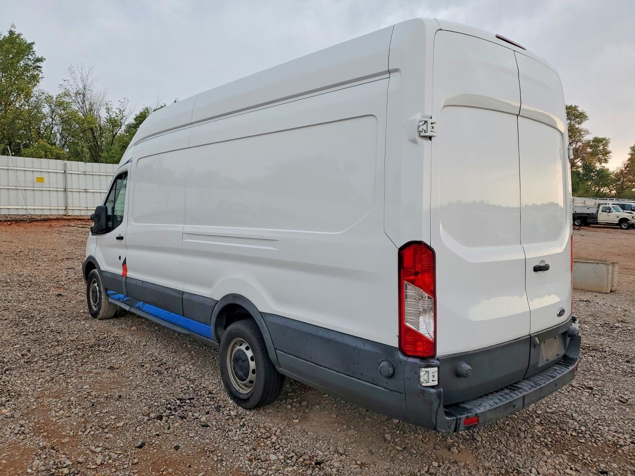 2015 FORD TRANSIT T-350 — снимка 2