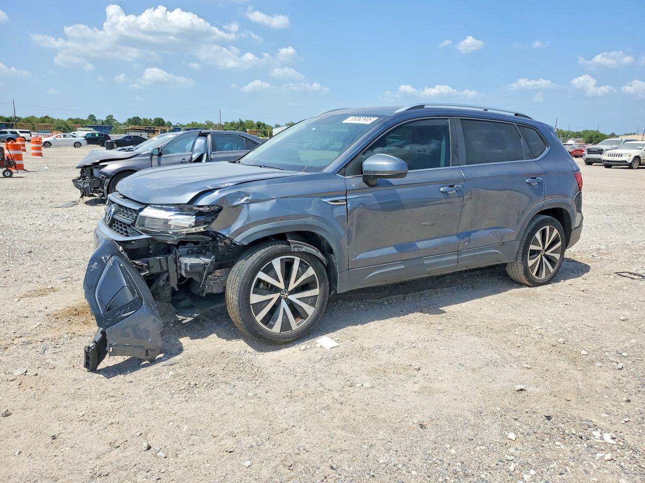 2022 VOLKSWAGEN TAOS