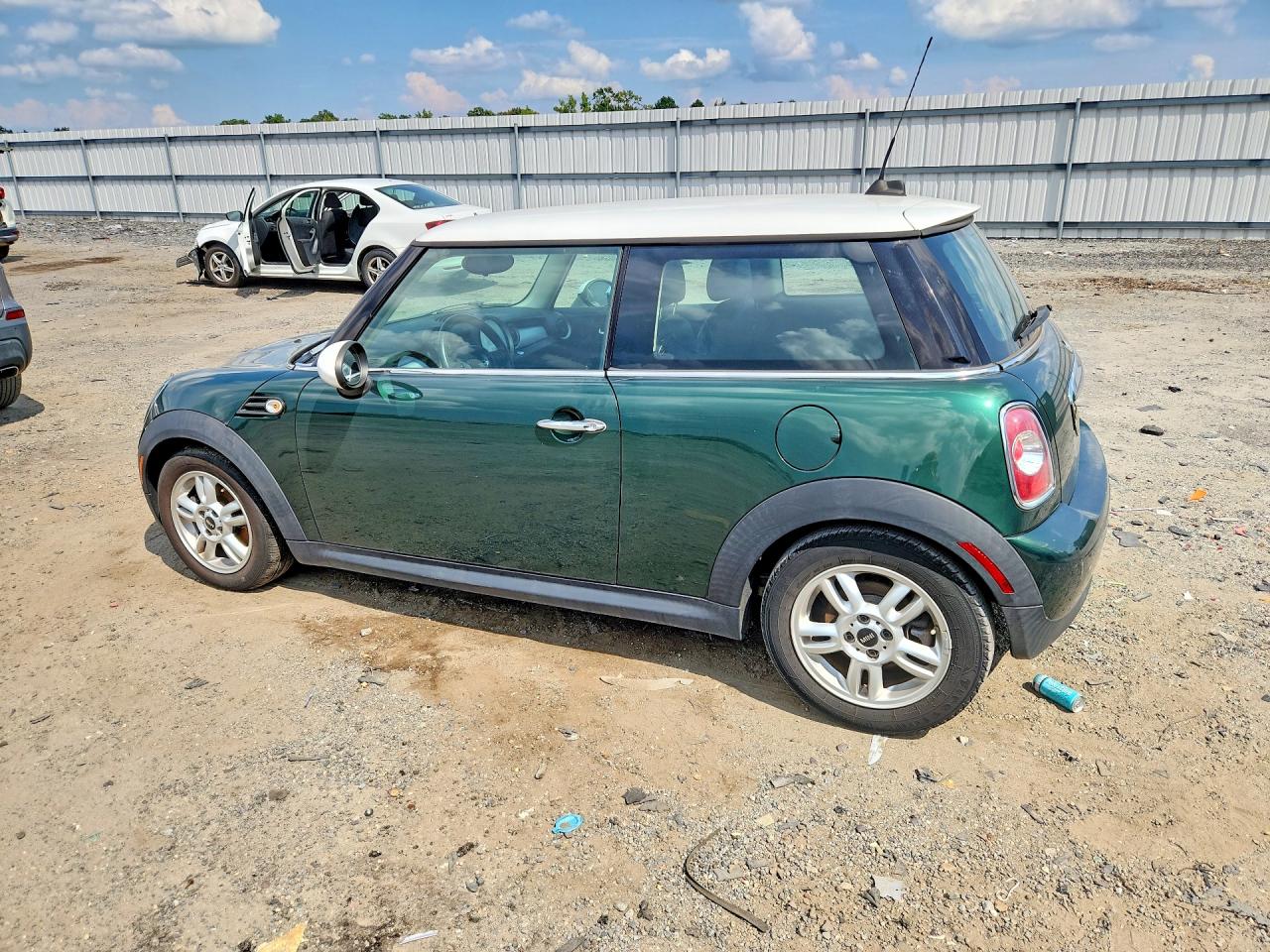2013 MINI COOPER — снимка 2