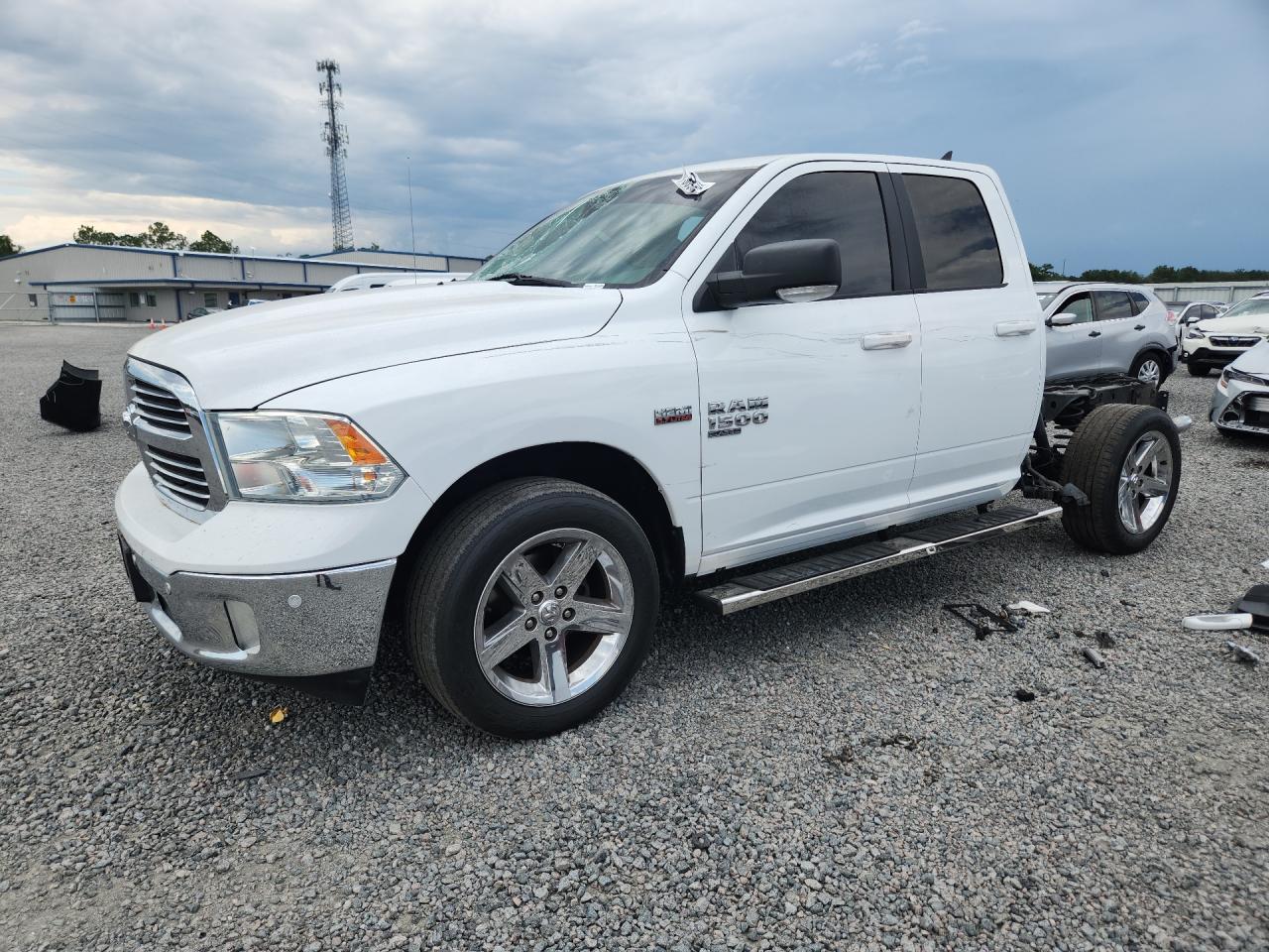 2019 RAM 1500 CLASSIC SLT