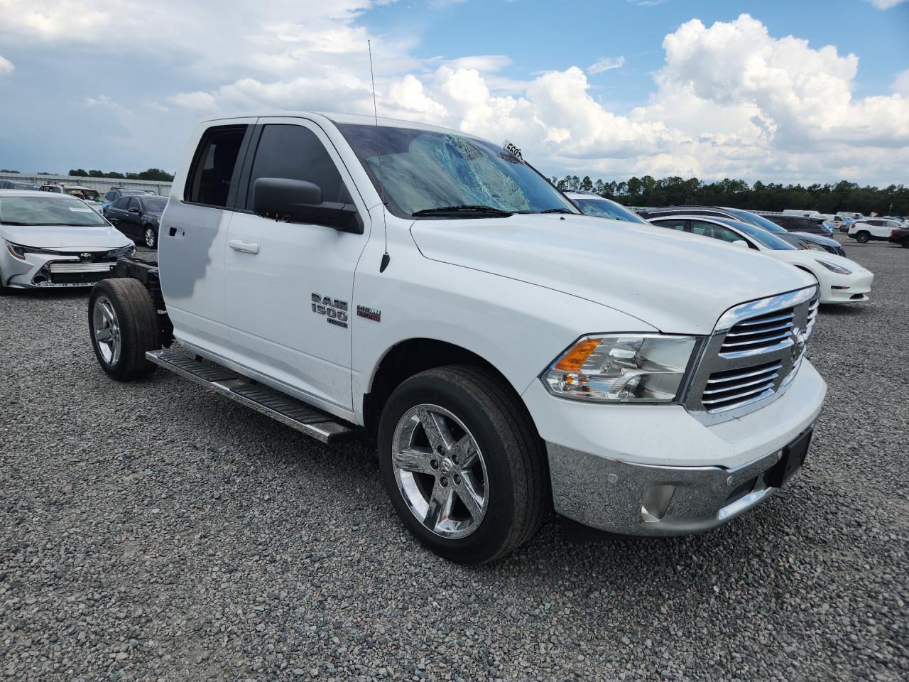 2019 RAM 1500 CLASSIC SLT — снимка 4