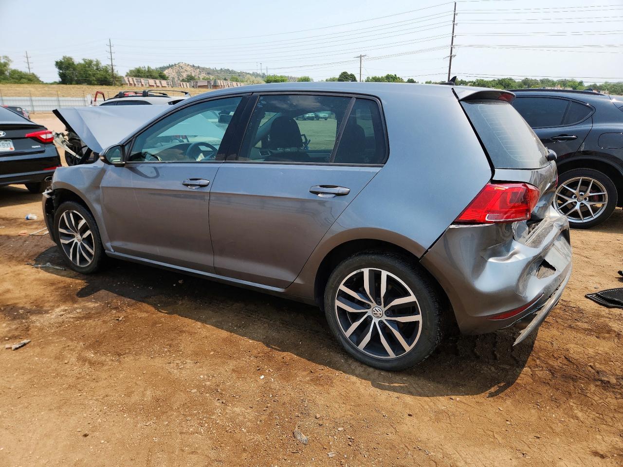 2017 VOLKSWAGEN GOLF S — снимка 2