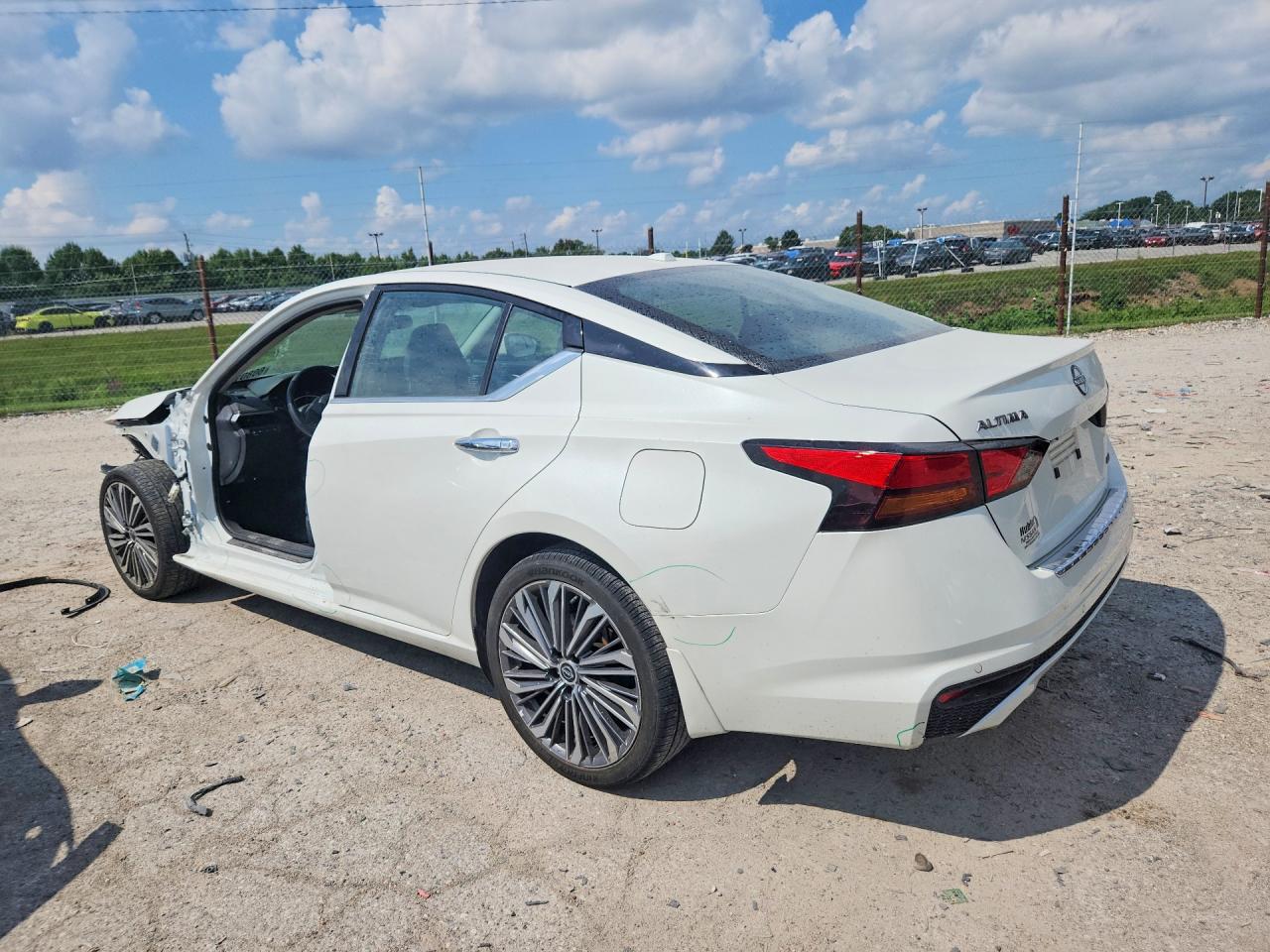 2023 NISSAN ALTIMA SL — снимка 2