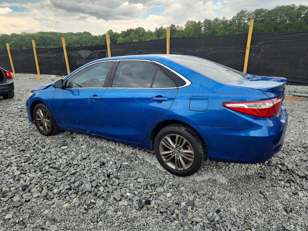 2017 TOYOTA CAMRY SE — снимка 2