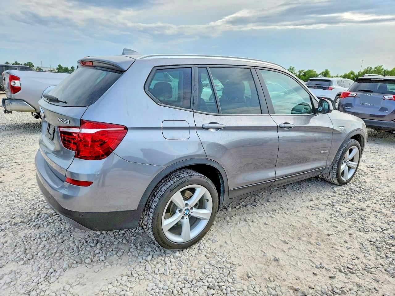 2017 BMW X3 SDRIVE28I — снимка 4
