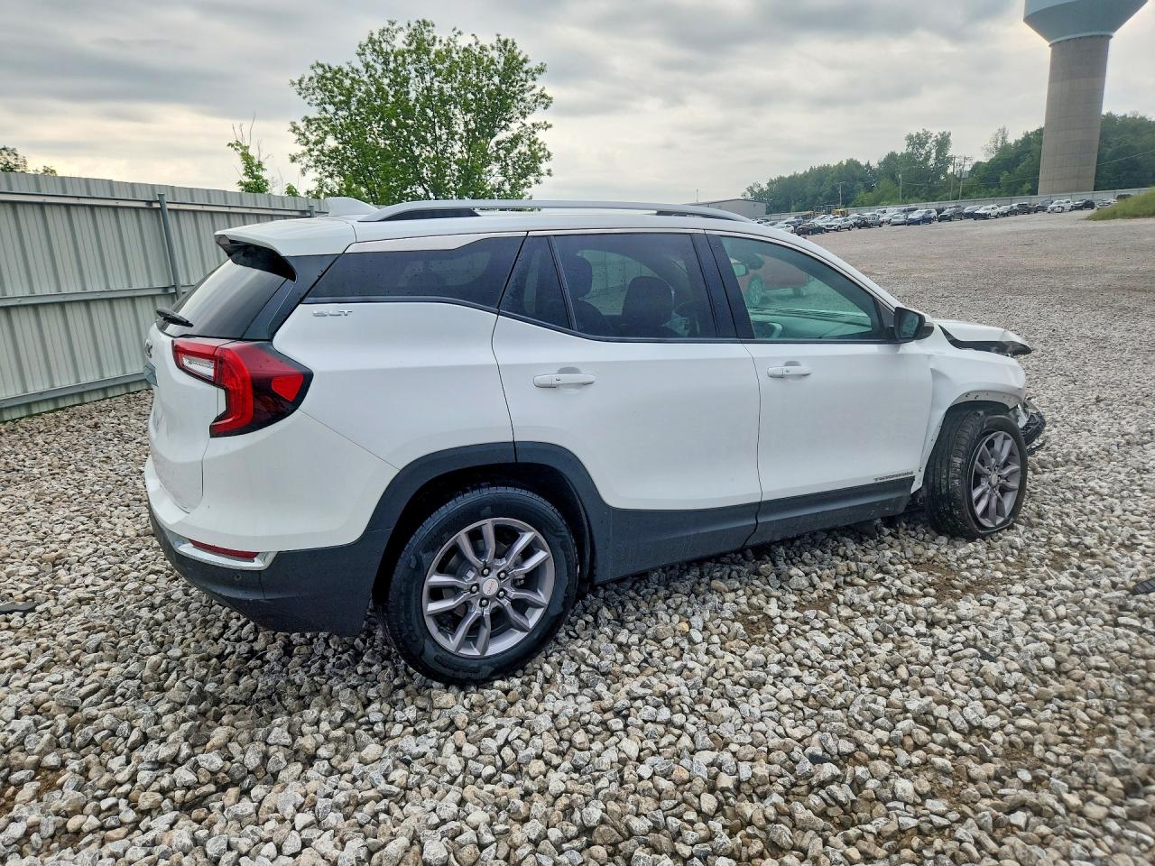 2023 GMC TERRAIN SLT — снимка 3