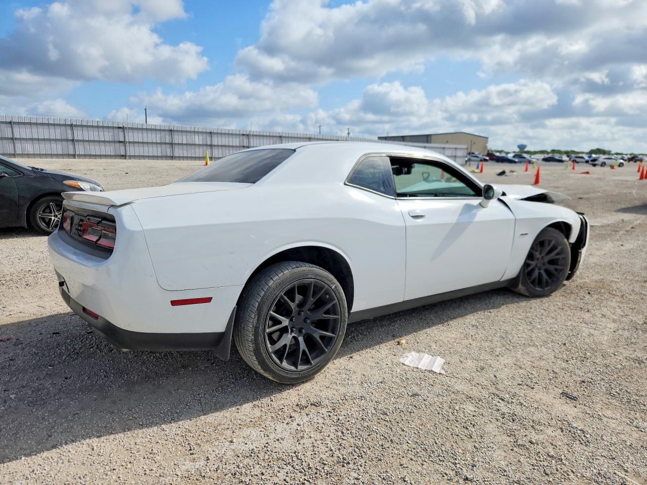 2016 DODGE CHALLENGER R/T — снимка 3