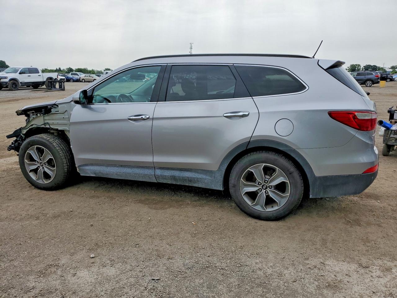 2016 HYUNDAI SANTA FE SE — снимка 2