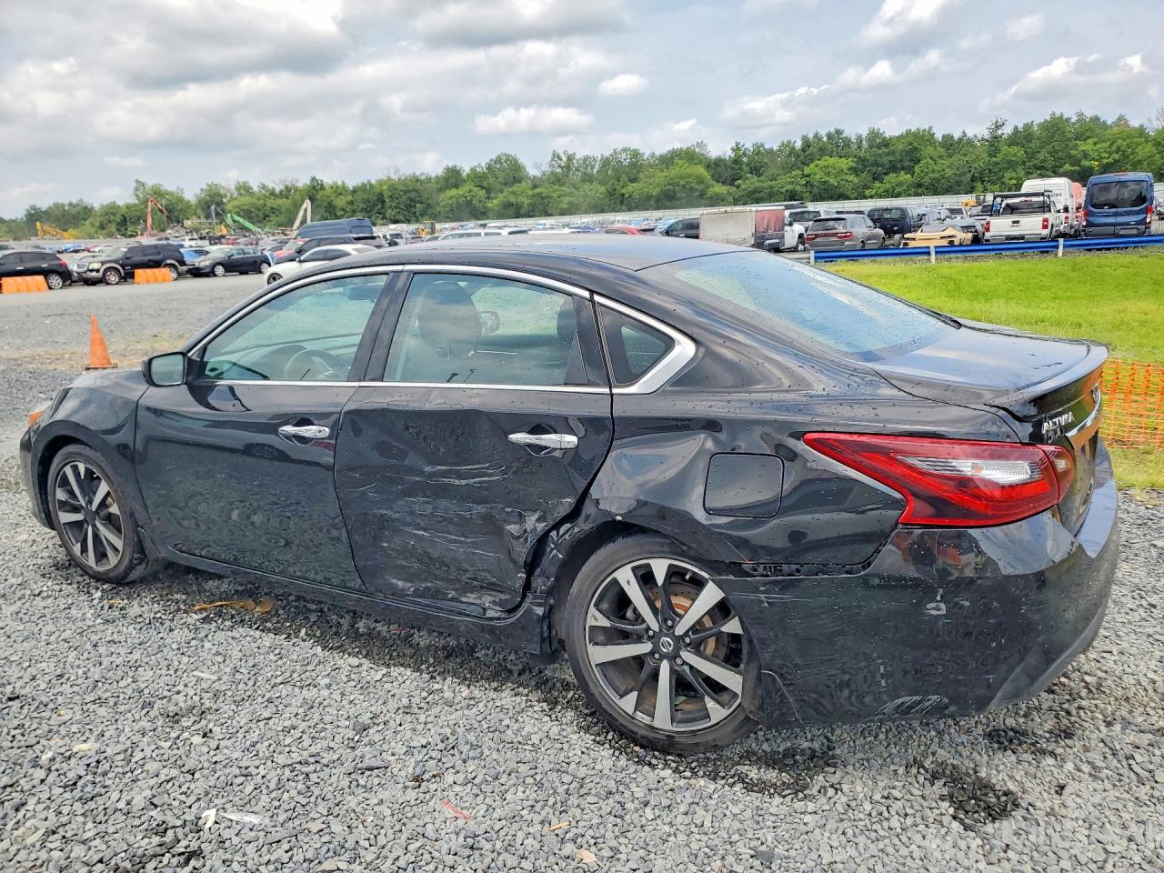 2018 NISSAN ALTIMA 2.5 SR — снимка 2