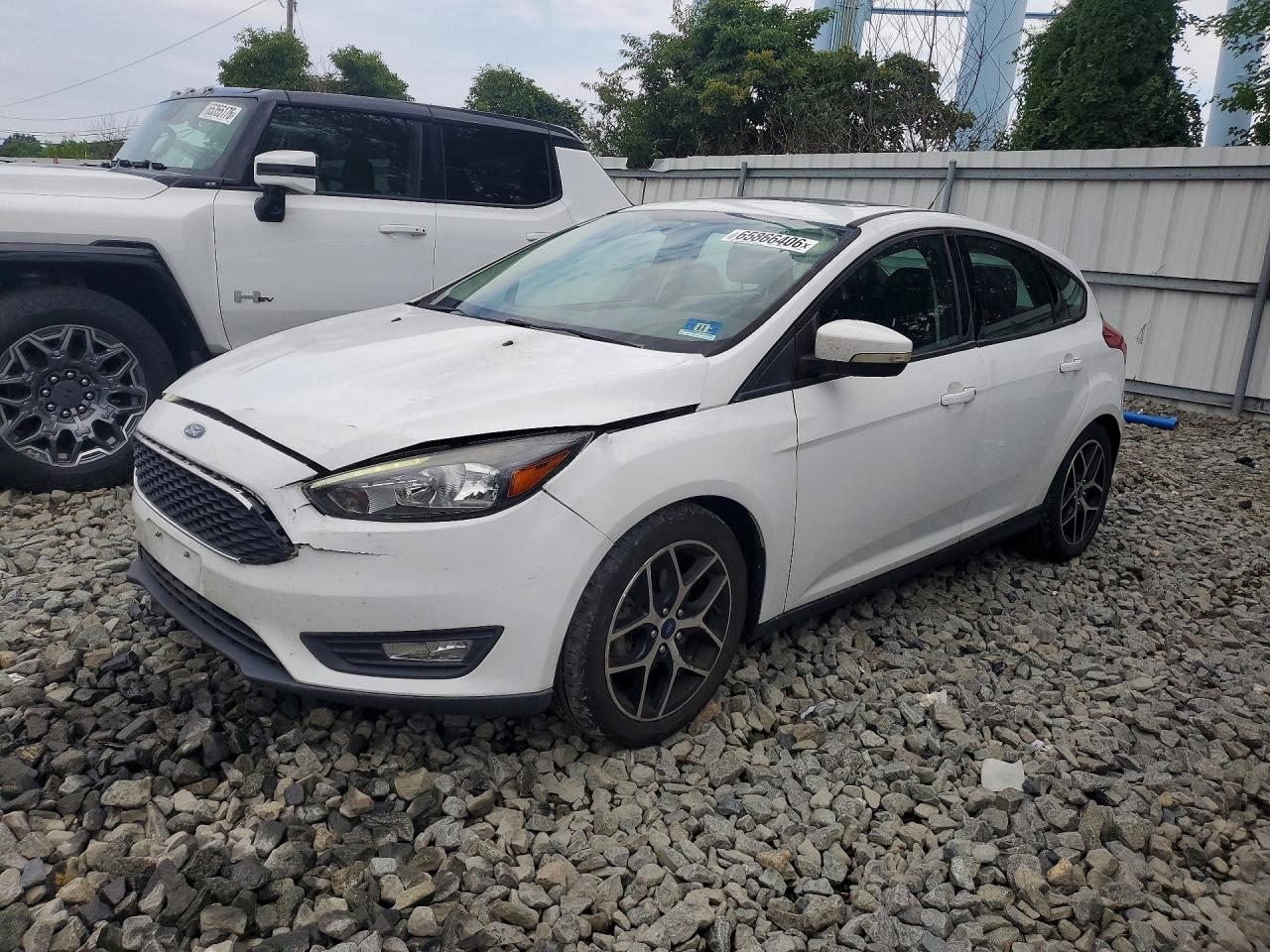 2017 FORD FOCUS SEL