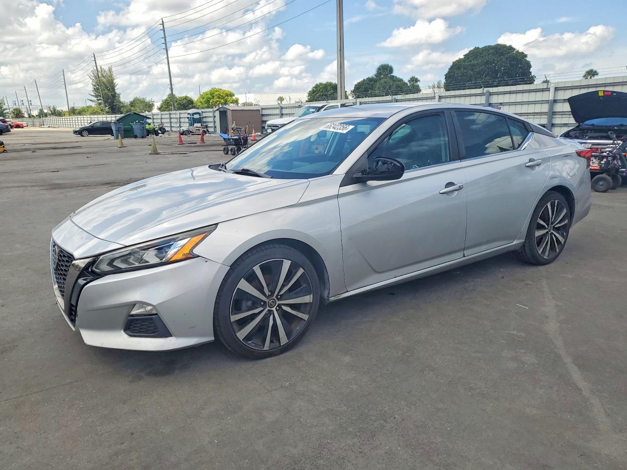 2019 NISSAN ALTIMA SR