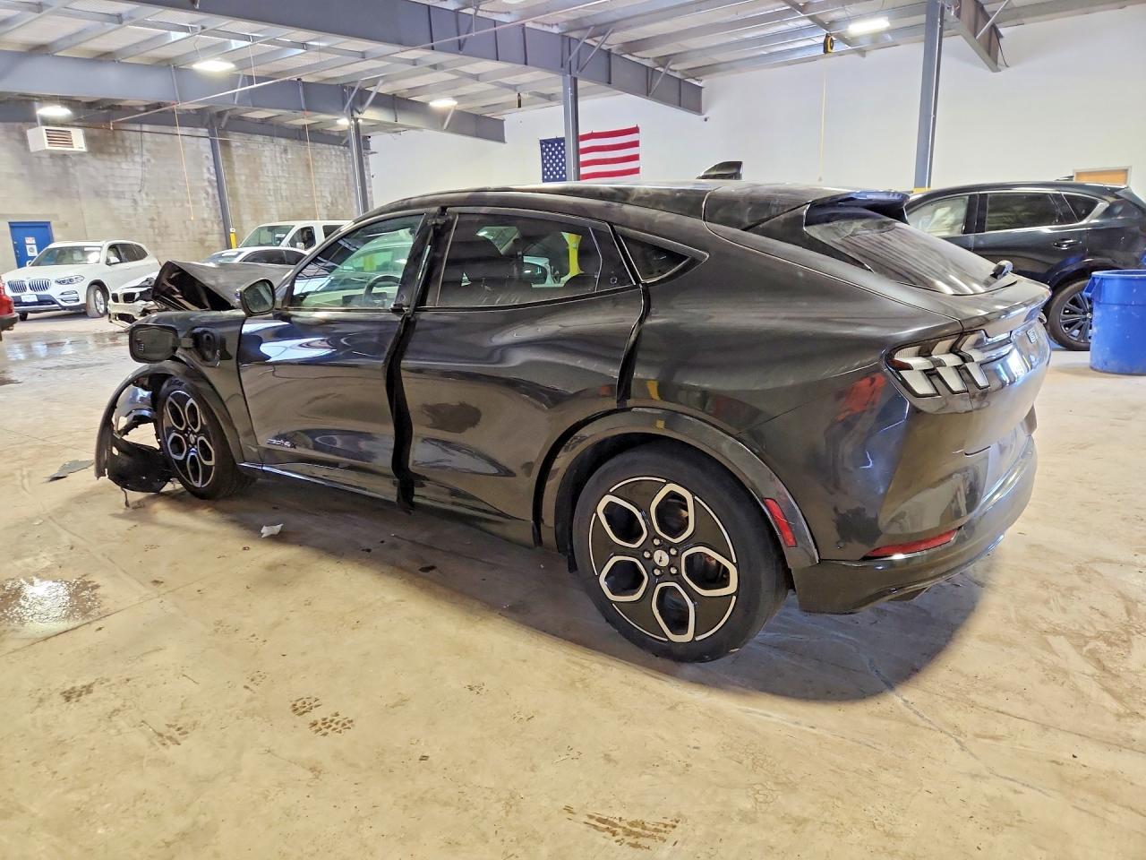 2022 FORD MUSTANG MACH-E GT — снимка 2