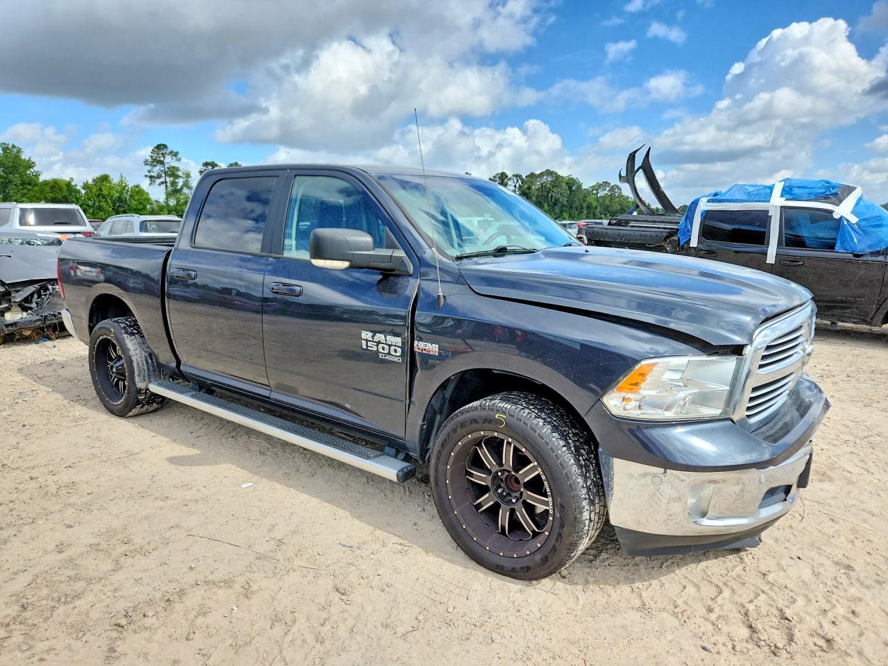 2019 RAM 1500 CLASSIC SLT — снимка 4