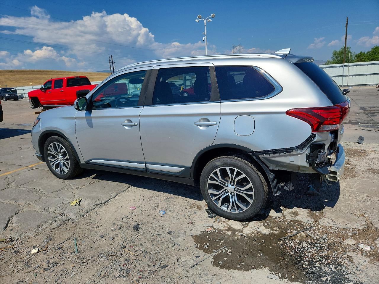 2018 MITSUBISHI OUTLANDER SE — снимка 2
