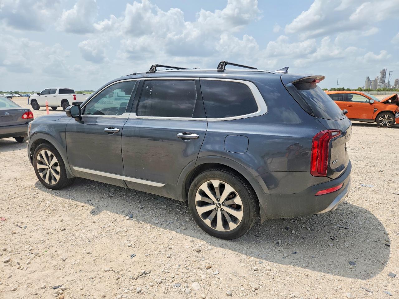 2020 KIA TELLURIDE S — снимка 2