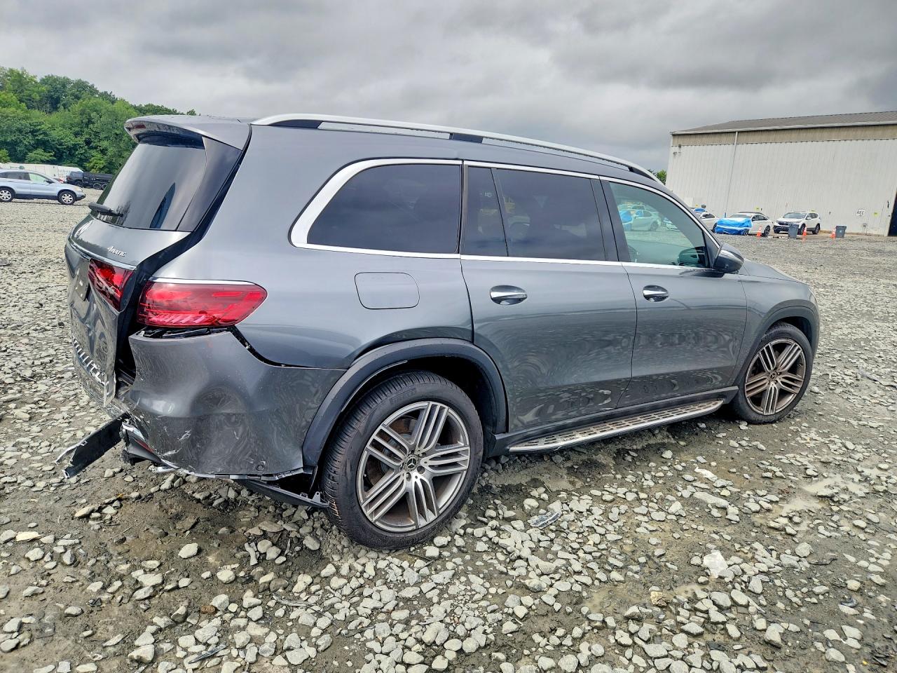 2025 MERCEDES-BENZ GLS 450 4MATIC — снимка 3