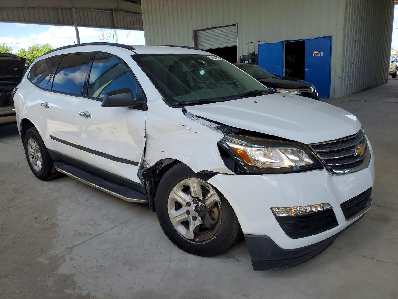 2016 CHEVROLET TRAVERSE LS — снимка 4