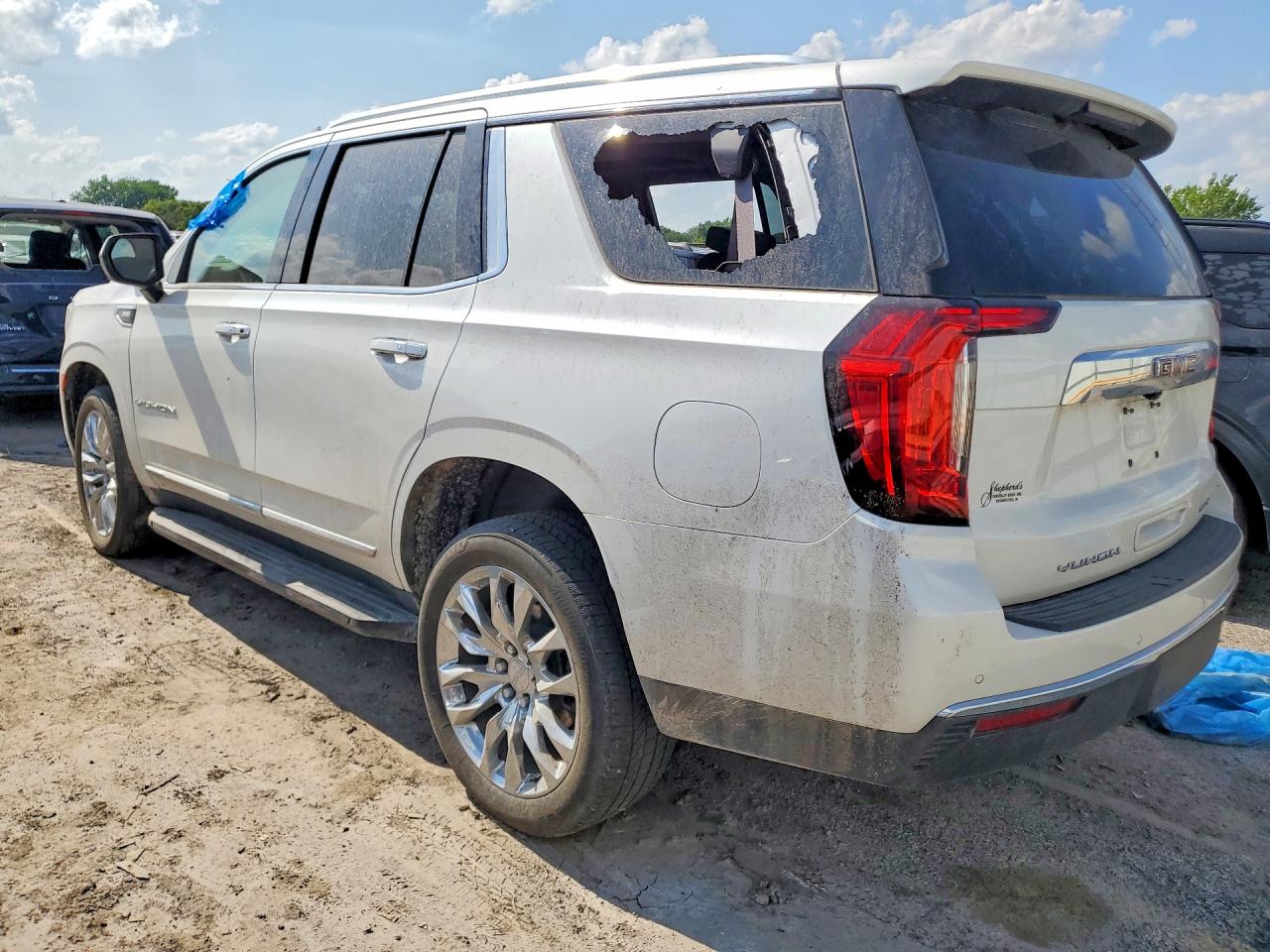 2022 GMC YUKON SLT — снимка 2