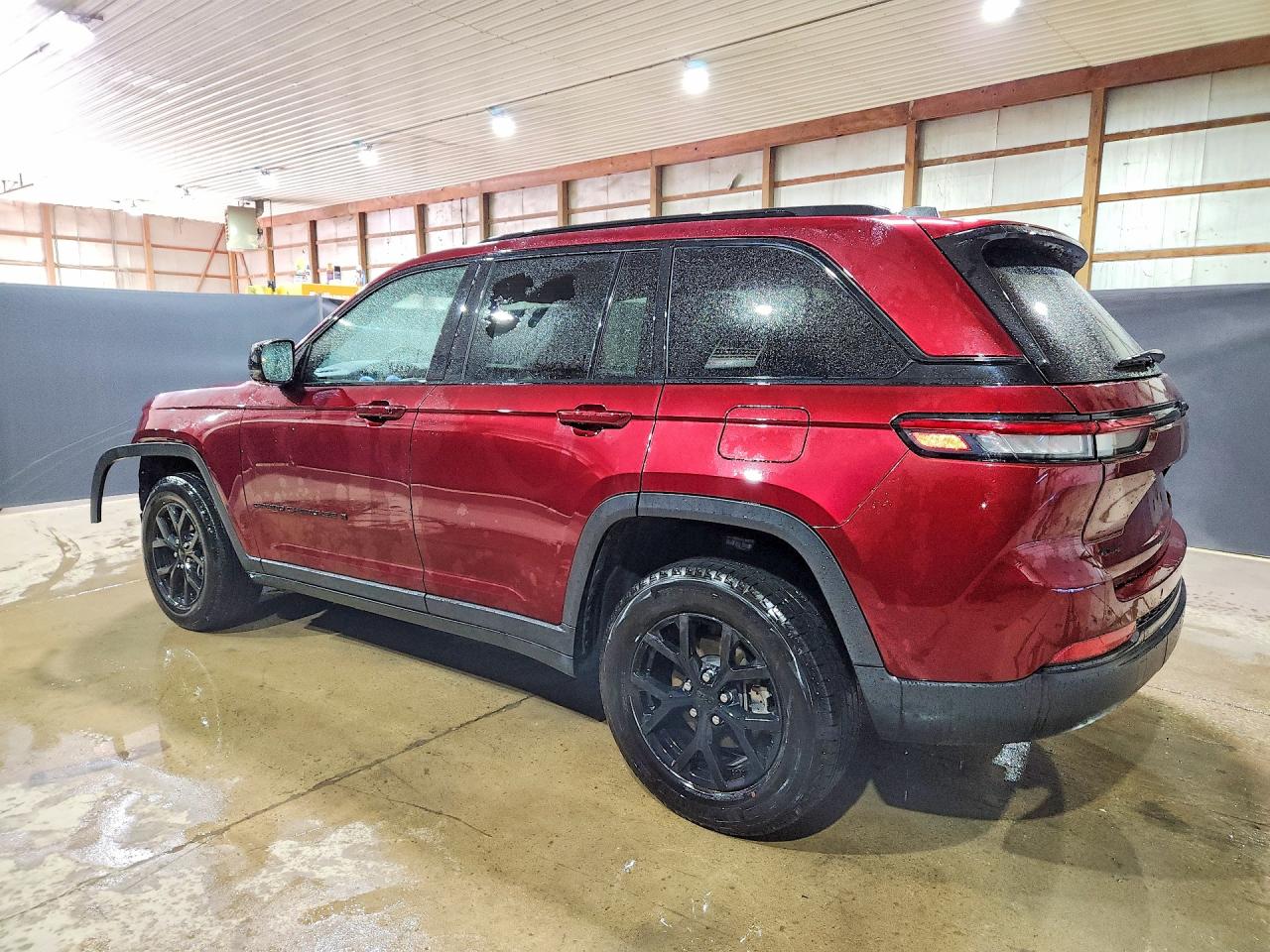 2025 JEEP GRAND CHEROKEE LAREDO — снимка 2
