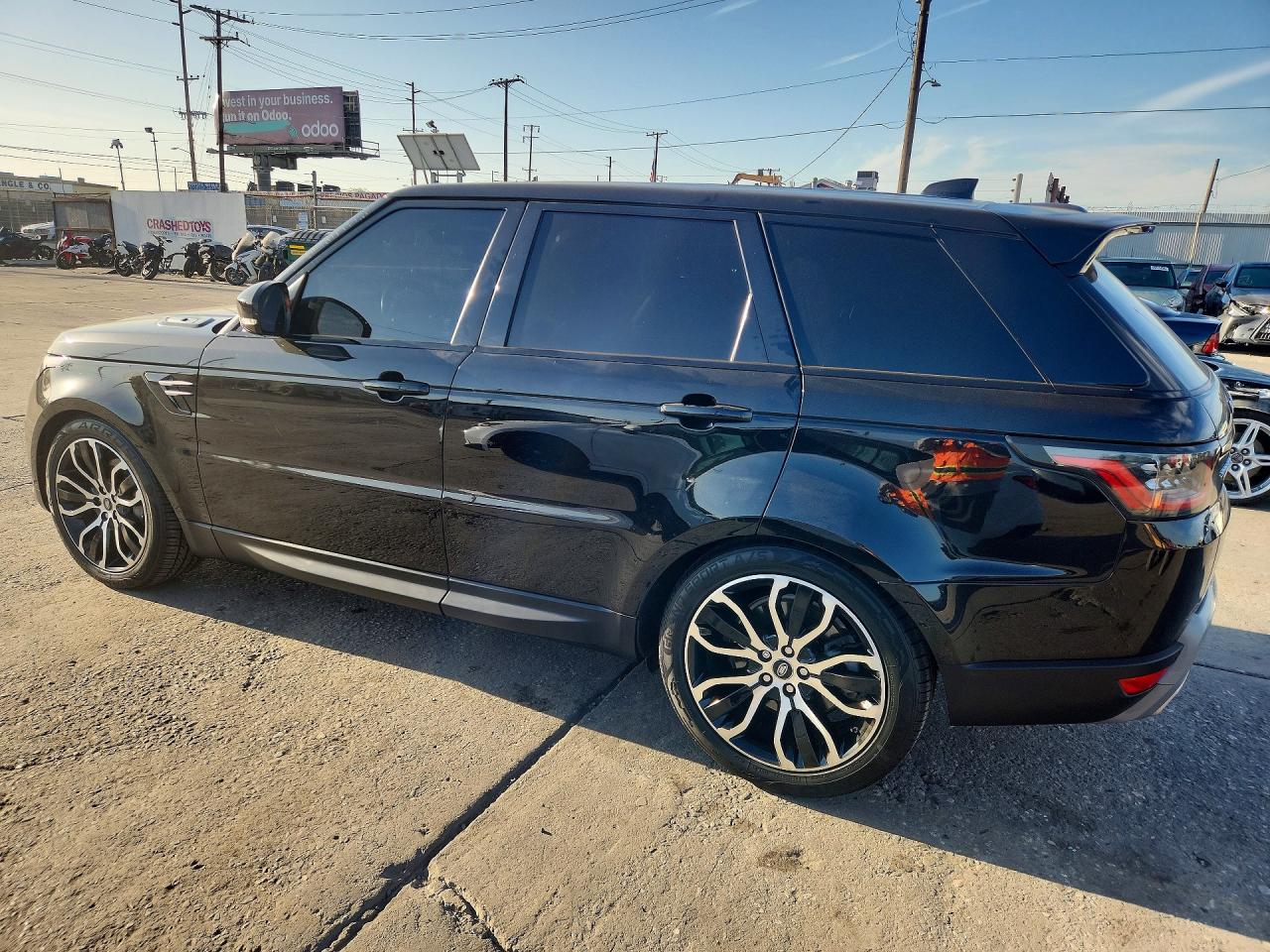 2019 LAND ROVER RANGE ROVER SPORT SE — снимка 2