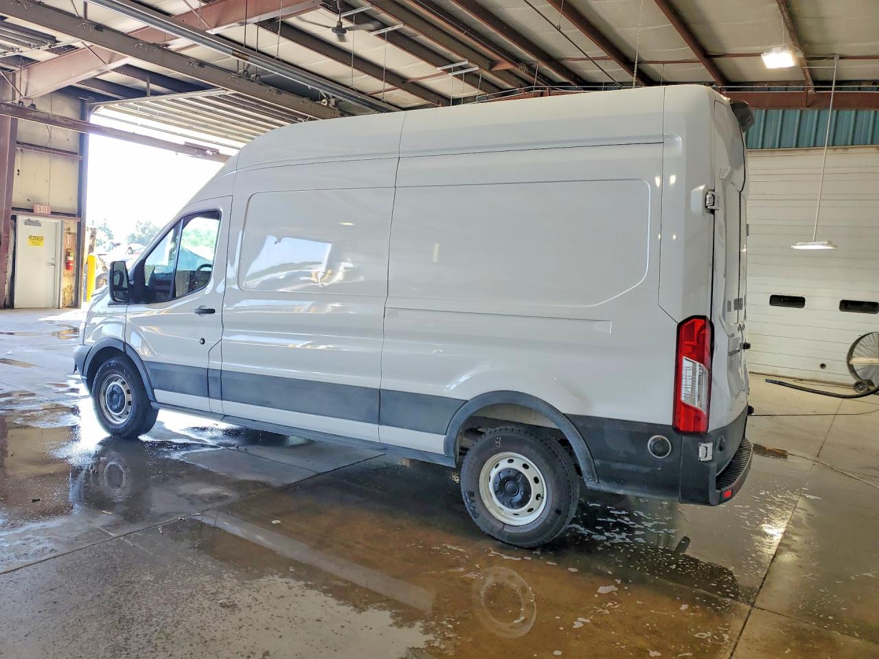2025 FORD TRANSIT T-250 — снимка 2