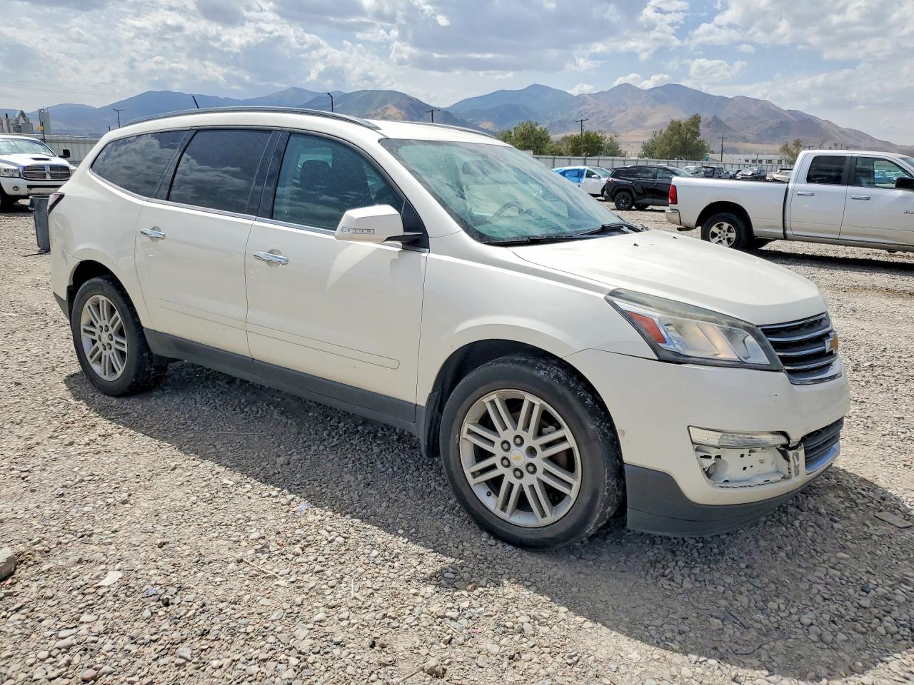 2015 CHEVROLET TRAVERSE LT — снимка 4