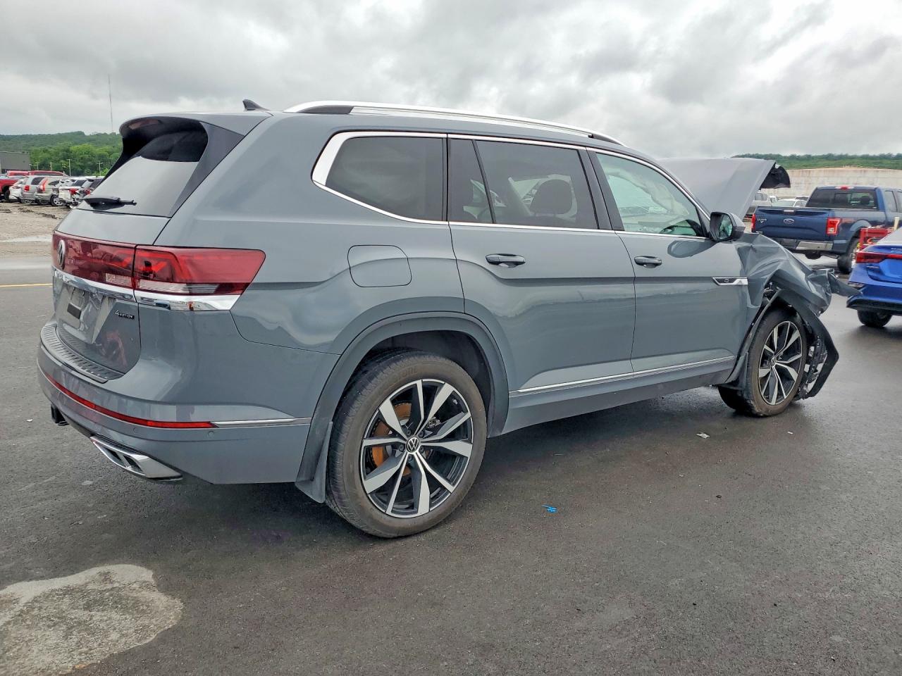 2026 VOLKSWAGEN ATLAS SEL PREMIUM R-LINE — снимка 3