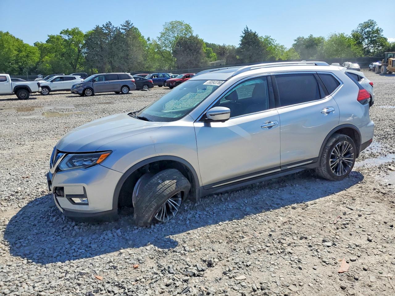 2017 NISSAN ROGUE SL