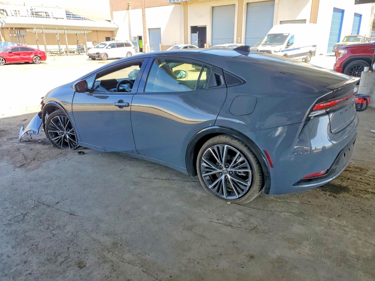 2024 TOYOTA PRIUS XLE — снимка 2