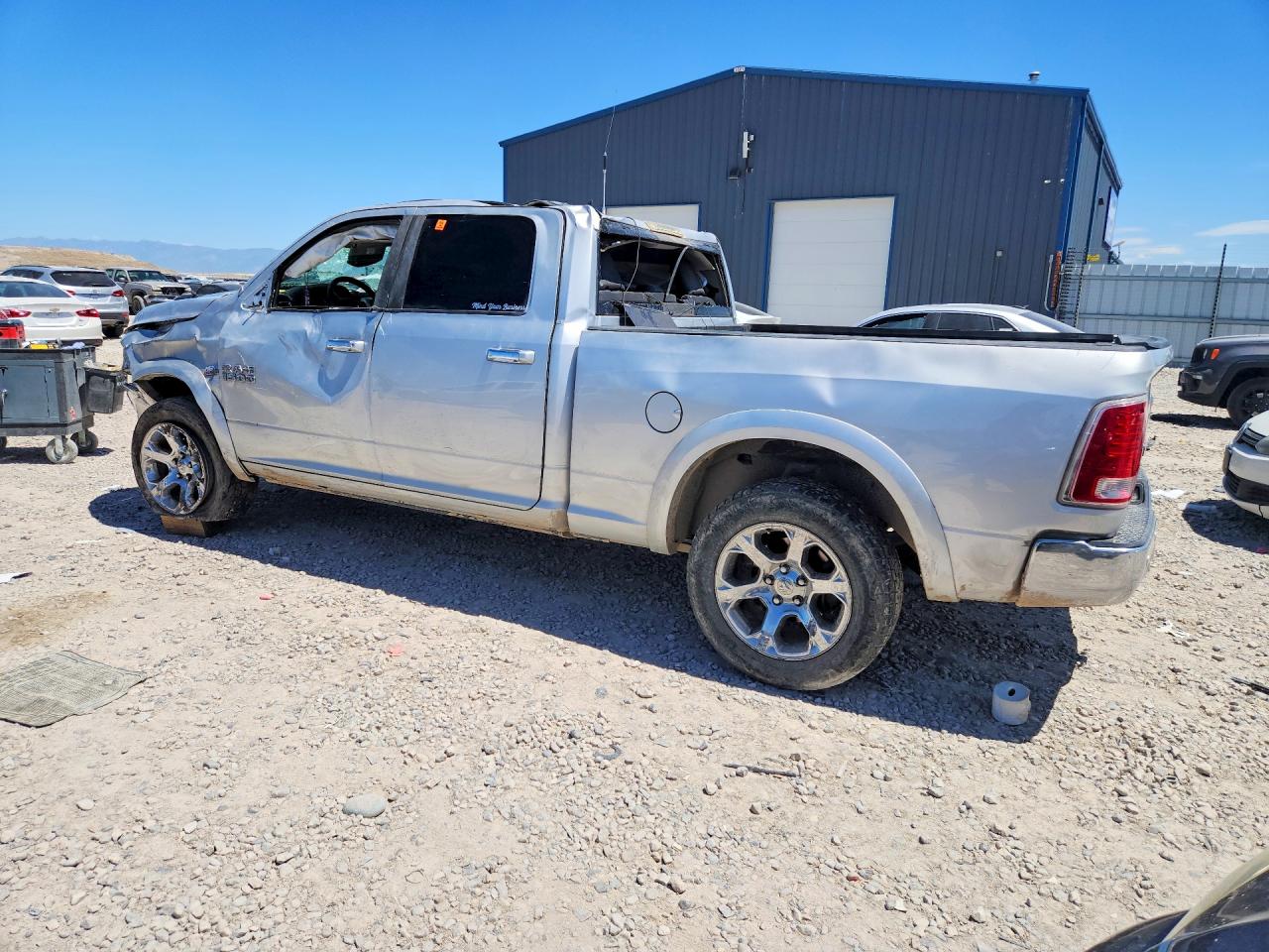2016 RAM 1500 LARAMIE — снимка 2