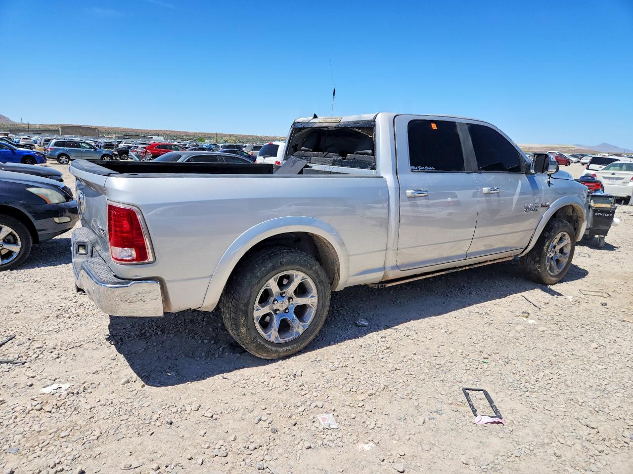 2016 RAM 1500 LARAMIE — снимка 3