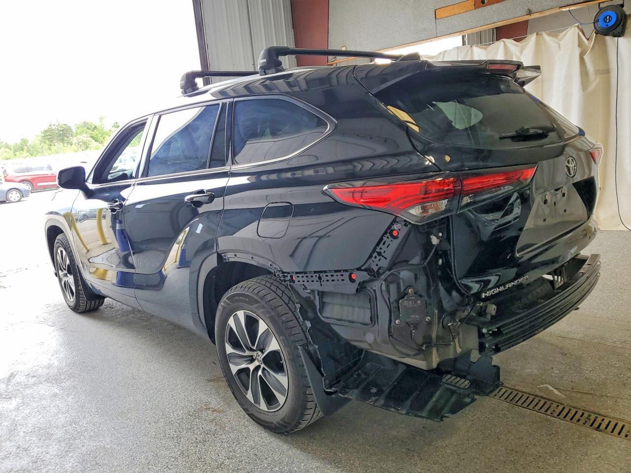 2021 TOYOTA HIGHLANDER XLE — снимка 2
