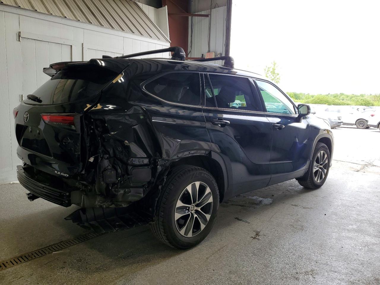 2021 TOYOTA HIGHLANDER XLE — снимка 3