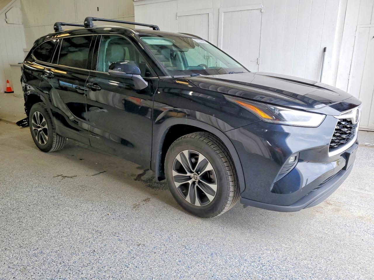 2021 TOYOTA HIGHLANDER XLE — снимка 4