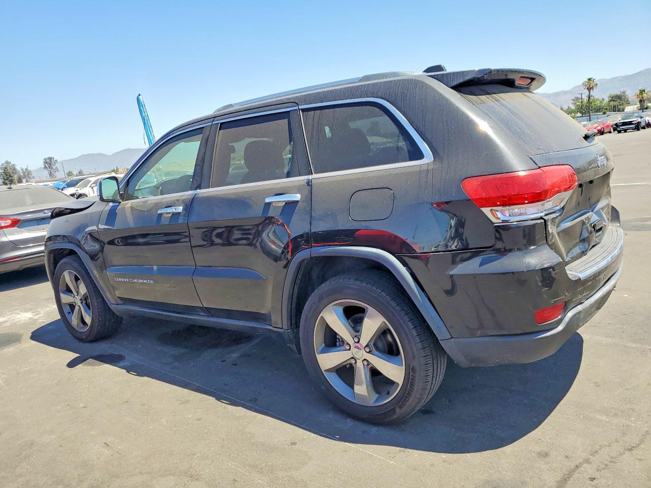 2016 JEEP GRAND CHEROKEE LIMITED — снимка 2