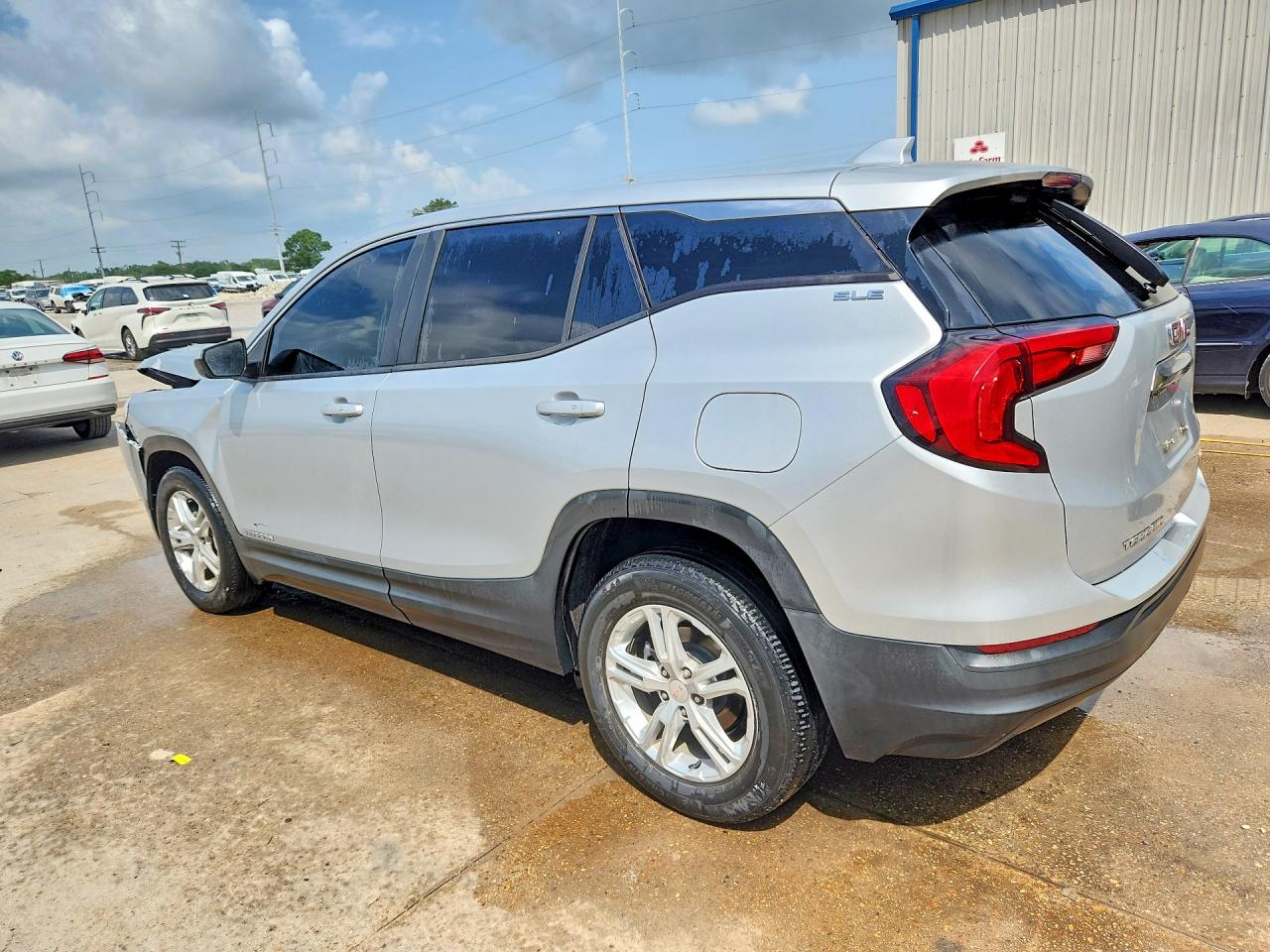 2021 GMC TERRAIN SLE — снимка 2