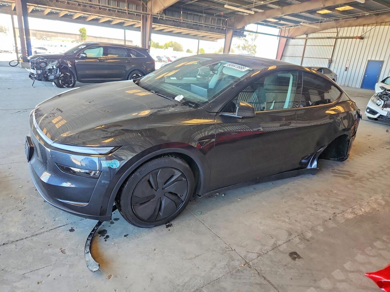 2026 TESLA MODEL Y